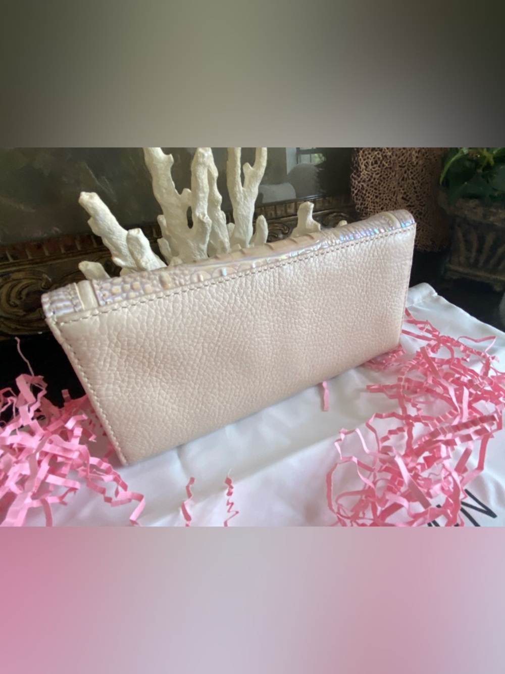 🌸 Iridescent PEARL ADMIRE VERONICA Brahmin Wallet NEW!! - Picture 3 of 7